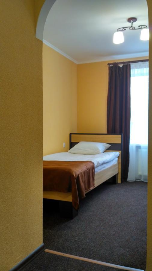 Hotel Elegia Trostyanets  Exteriör bild